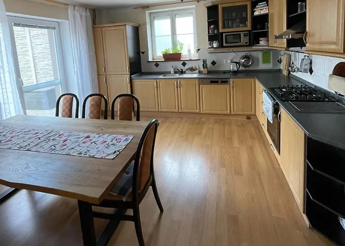 U Mikesa Lägenhet *